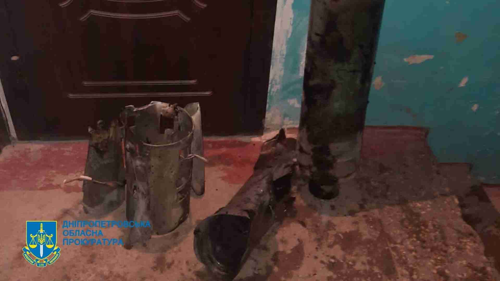 На Дніпропетровщині окупанти обстріляли дитячий майданчик касетними бомбами (фото)