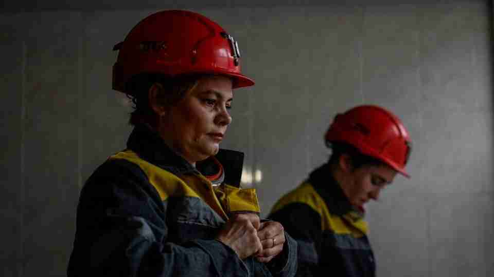 На Дніпропетровщині жінки почали працювати в шахтах замість чоловіків