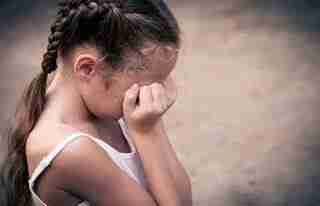 На Хмельниччині пенсіонер зґвалтував 9-річну дівчинку
