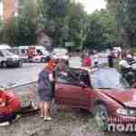 На Хмельниччині у ДТП з «швидкою» постраждали 9 людей (фото)