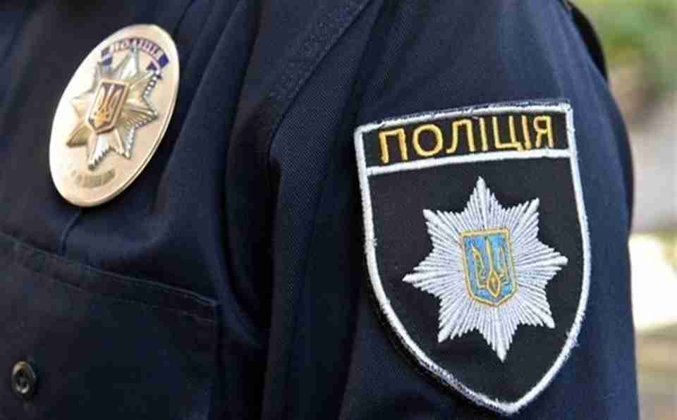 На Кіровоградщині чоловік вчинив самогубство зброєю, яку відібрав у поліцейського