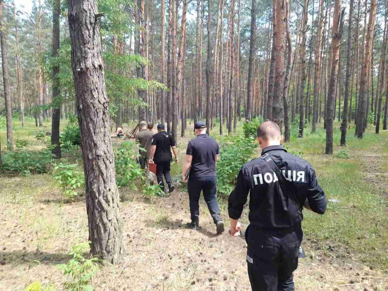 На Київщині вручили повістки любителям посмажити шашлики у лісі