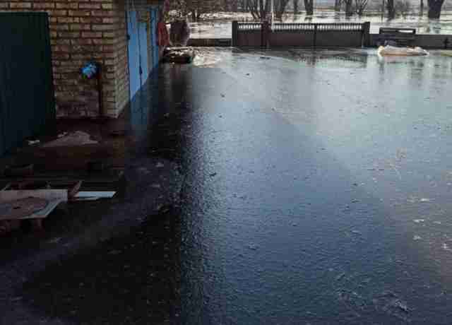 На Київщині захопленому росіянами селу загрожує підтоплення