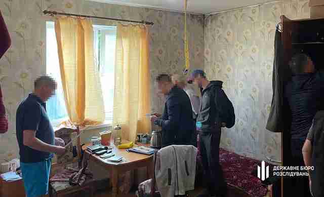 На Київщині затримали «крота», який планував «зливати» позиції українських десантників на передовій (ФОТО)