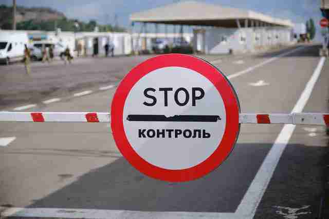 На кордоні з Польщею раптово збільшилися черги до України