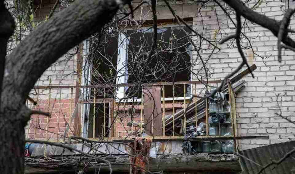 На Луганщині ворог зруйнував десятки будинків та пам’ятку, є жертви (ФОТО)