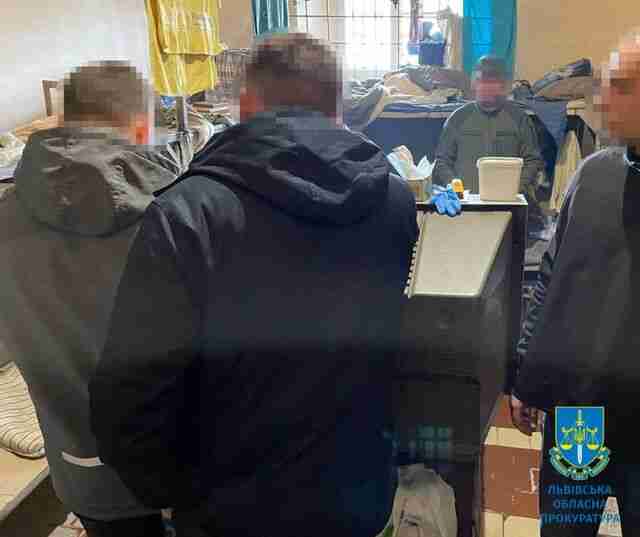 На Львівщині фейковий «волонтер» збирав гроші на лікування військових (ФОТО)