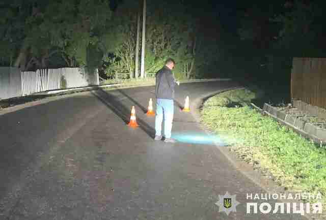 На Львівщині мотоцикліст скоїв наїзд на пішохода і втік з місця ДТП (ФОТО)