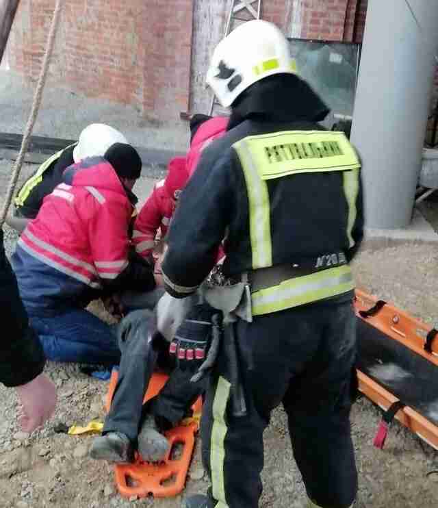 На Львівщині під час ремонту церкви чоловік впав з 10-ти метрової висоти (ФОТО)