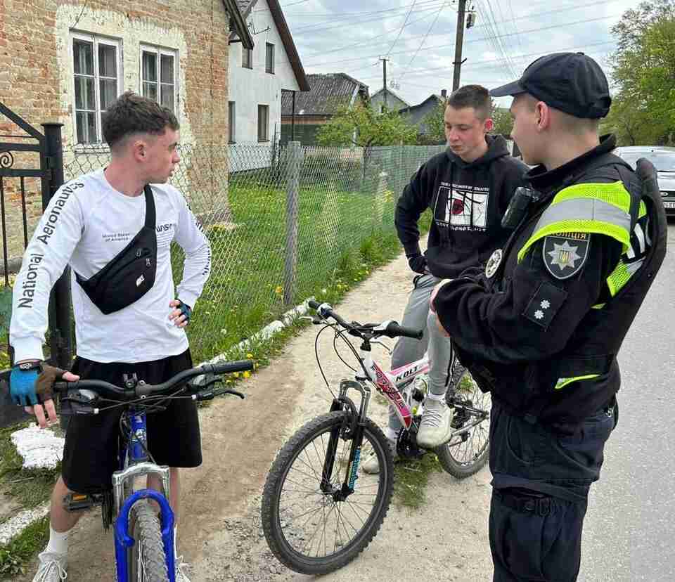 На Львівщині поліцейські серйозно взялися за мотоциклістів та самокатчиків (ФОТО)