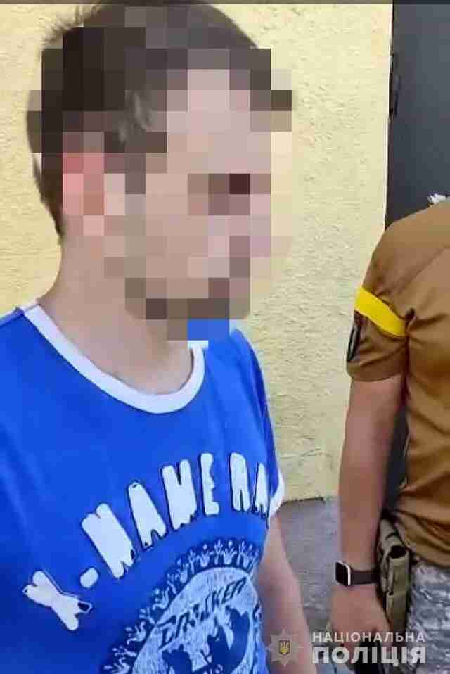 На Львівщині поліцейські затримали «закладчика» наркотиків (ФОТО)