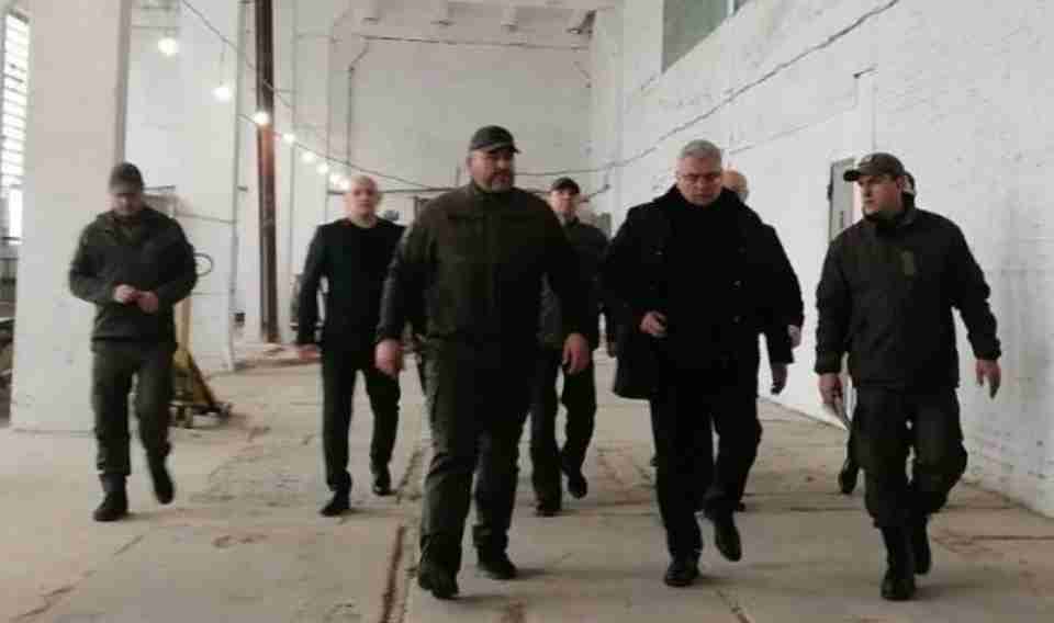 На Львівщині прокурори відвідали табір, де утримуються 500 російських полонених