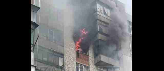 На Львівщині сталася пожежа в багатоповерхівці: є постраждалі (ВІДЕО)