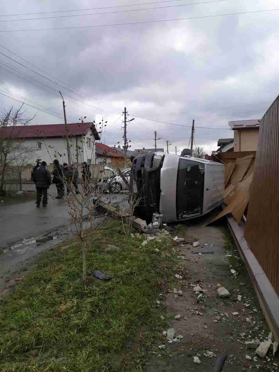 На Львівщині у ДТП постраждала водійка авто (фото)