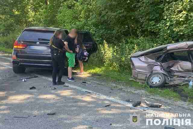 На Львівщині у ДТП постраждав водій автомобіля