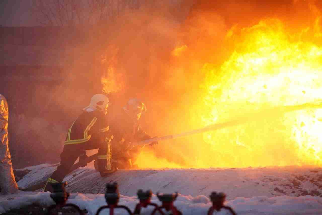 На Львівщині у палаючому будинку загинув чоловік (ФОТО)