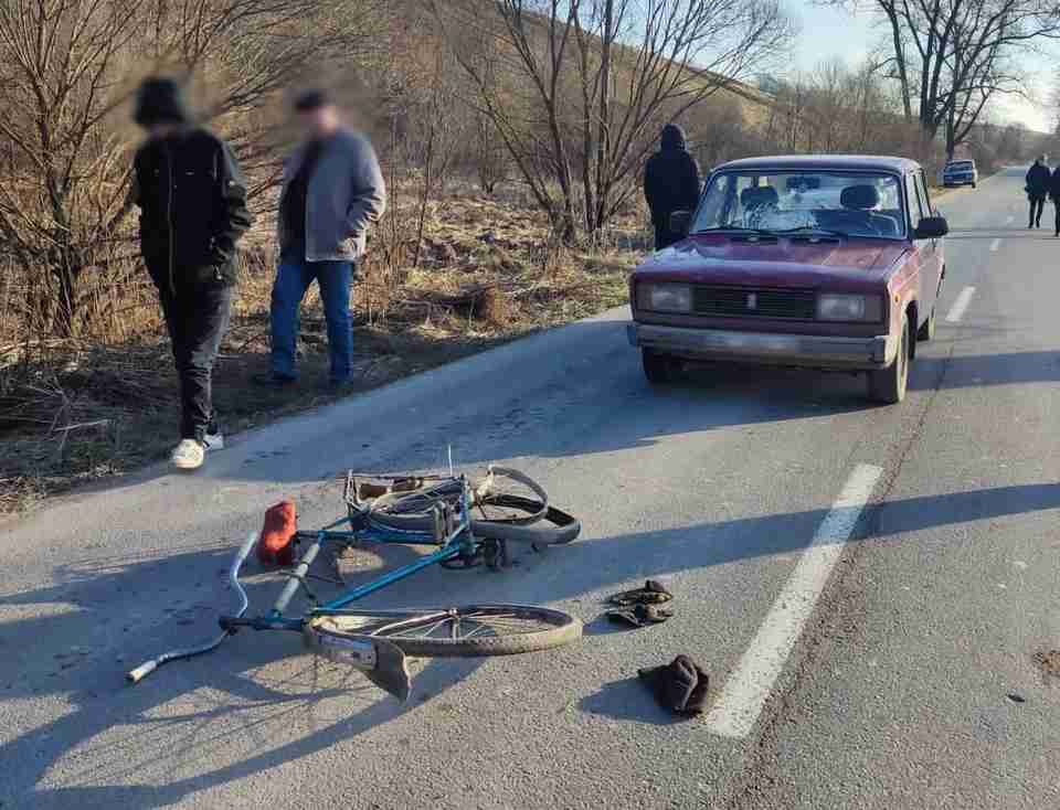 На Львівщині водій збив велосипедиста (ФОТО)