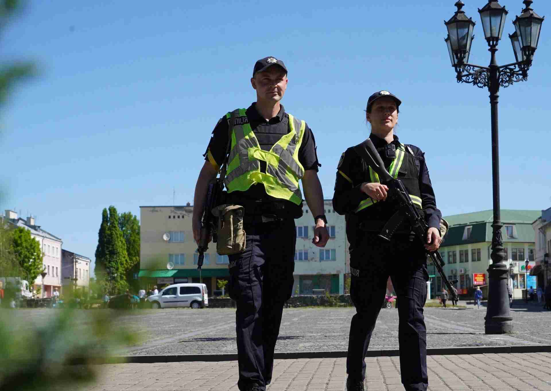 На Львівщині за минулу добу до поліції надійшло 1258 звернень щодо підозрілих людей та об’єктів