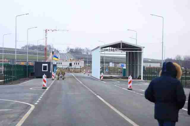 На Львівщині запрацював новий пункт пропуску на кордоні з Польщею (ФОТО)