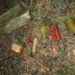 На Львівщині чоловік облаштував схрон з патронами, вибухівкою та боєприпасами (фото)