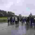 На Львівщині обурені люди перекривали дорогу (фото)