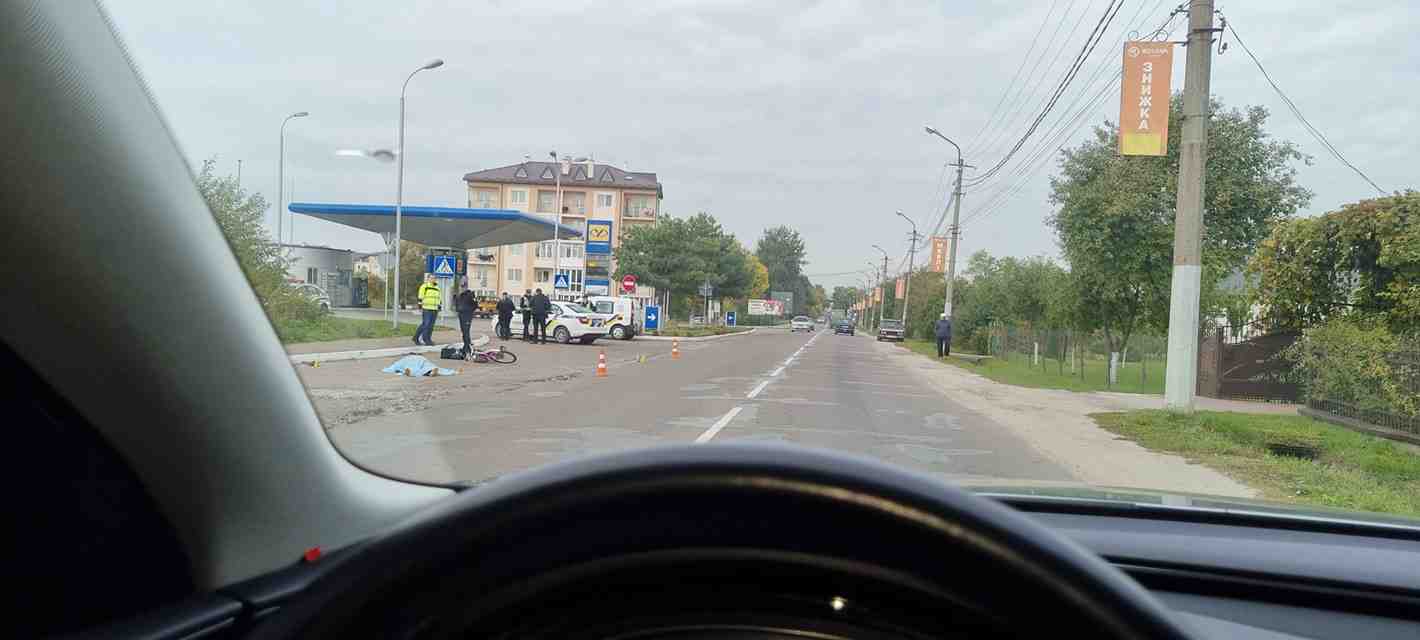 На Львівщині п’яний водій збив на смерть велосипедистку (ФОТО 18+)