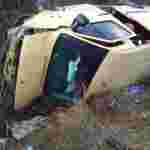 На Львівщині рятувальники дістали тіло жінки з-під авто (фото)
