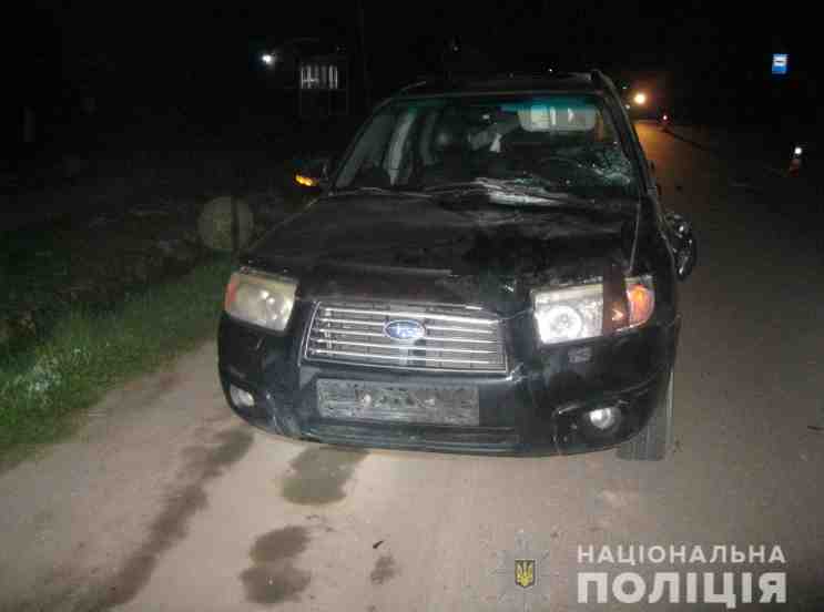 На Львівщині водій «Subaru» збив двох пішоходів (фото)