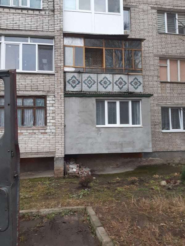На Львівщині врятували з зачиненої квартири 3-річну дитину (фото)