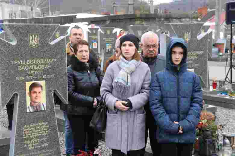 На Личаківському кладовищі українські та американські військові вшанували пам`ять загиблих воїнів