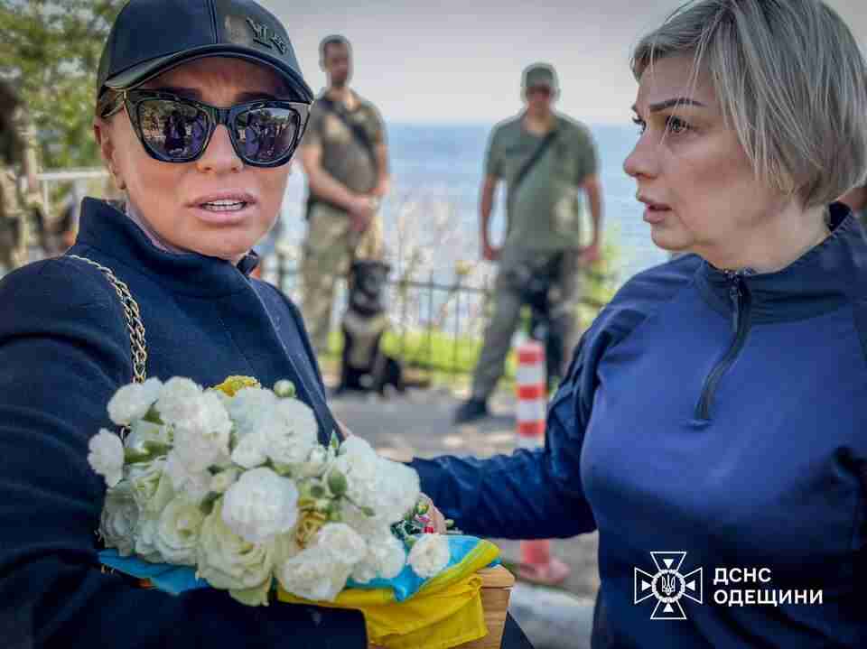 На Одещині попрощалися зі службовою собакою, яку вбила російська ракета (ФОТО)