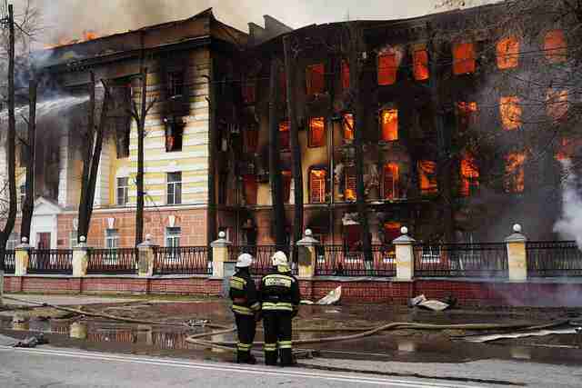 на росії під час пожежі у науково-дослідному інституті загинуло 11 людей