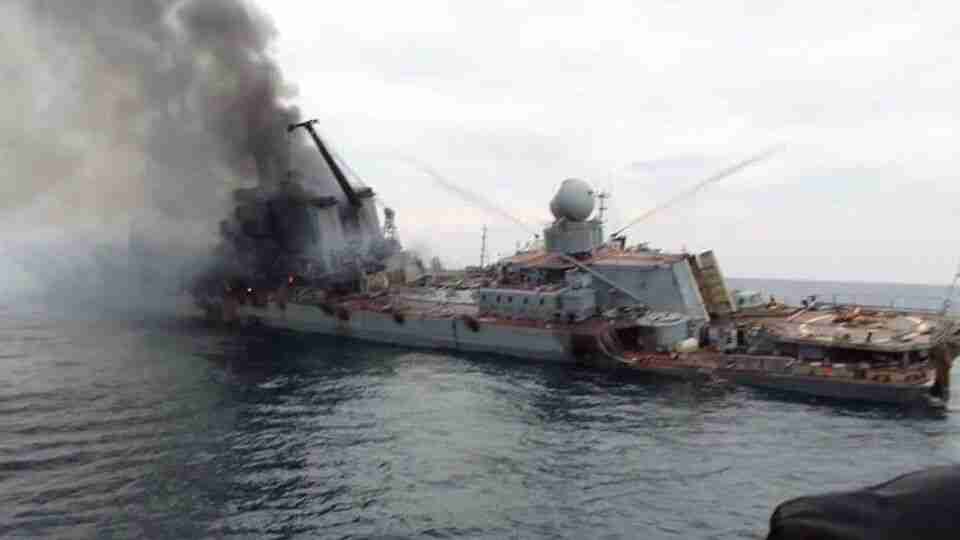 на росії заявили, що загинув лише один моряк з «Москви»