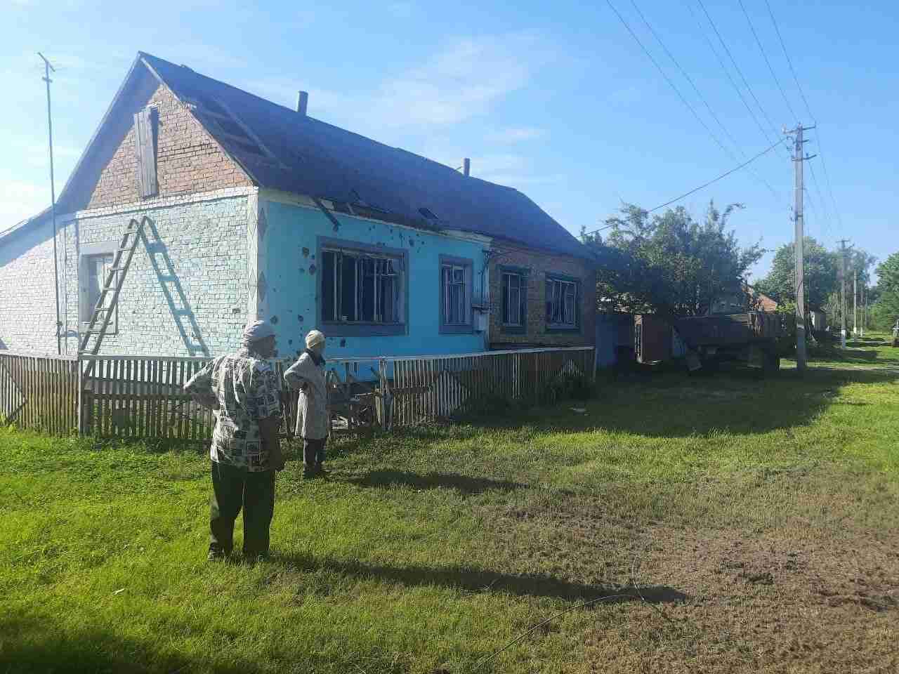 На Сумщині росіяни обстріляли житлові будинки