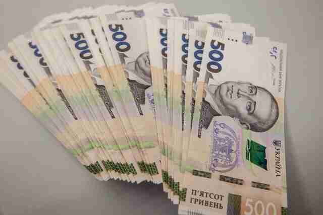 На Тернопільщині офіцер військової частини попався на вимаганні грошей від солдат