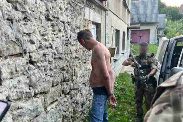 На Тернопільщині скоїли зухвалий напад військовослужбовця: у непритомного  військового забрали автомат (ФОТО)