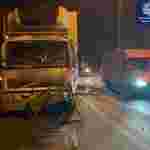 На трасі Київ - Чоп рейсовий автобус зіткнувся з вантажівкою (фото)