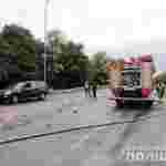 На трасі «Київ - Чоп» сталася ДТП легковика та лісовоза (ФОТО)