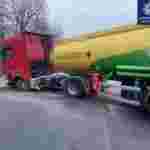 На трасі «Київ - Одеса» сталися дві масштабні ДТП за участі вантажівок (фото, відео)