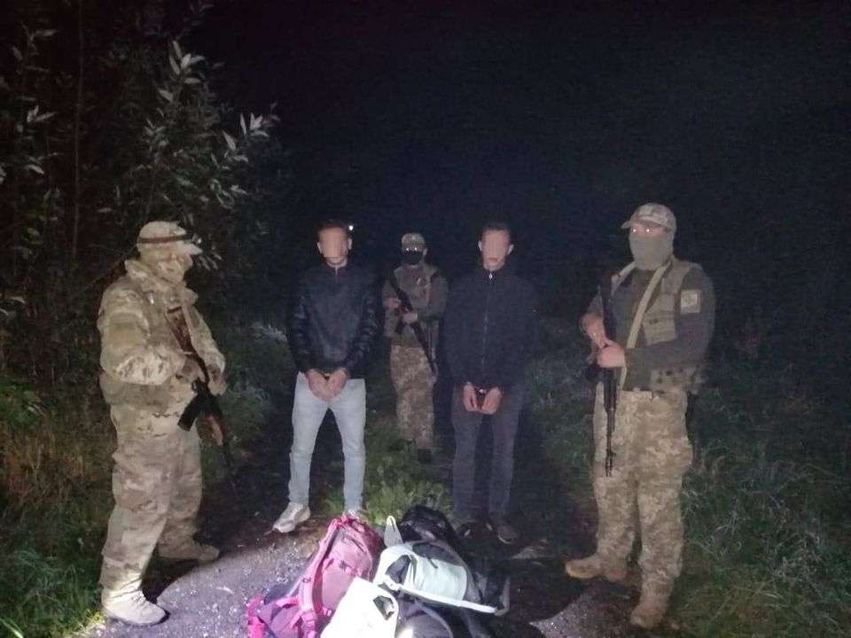 На українсько-польському кордоні затримали нелегалів з Африки (фото)