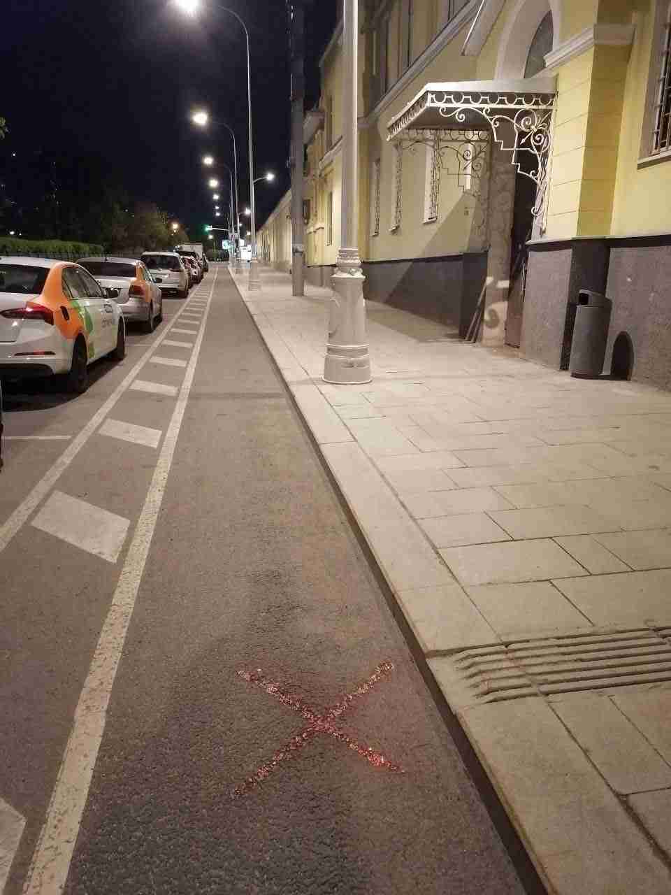 На вулицях москви почали з'являтися «червоні мітки» (ФОТО)