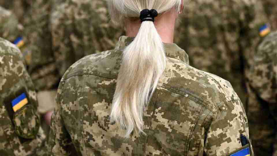 На Заході України військова три роки уникала служби в армії