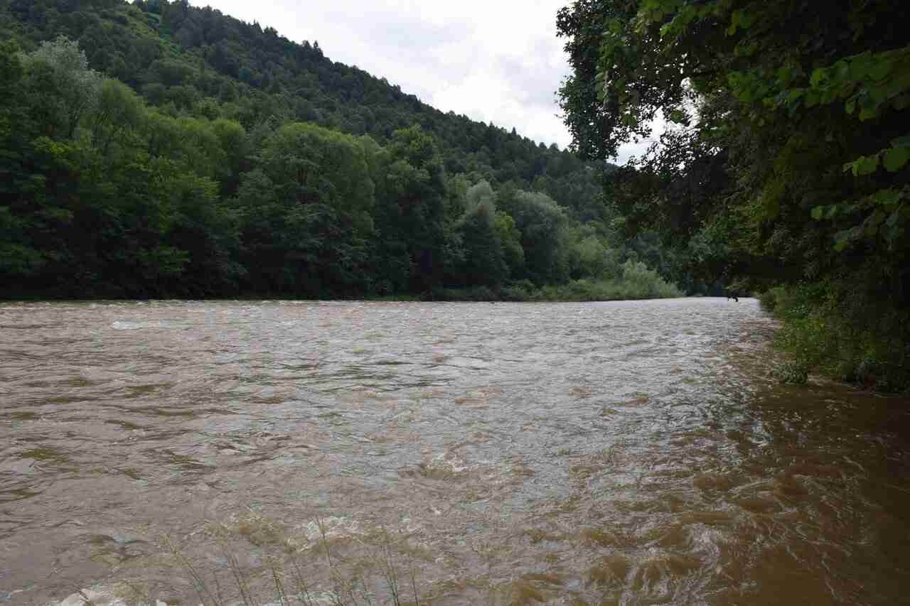 На Закарпатті чоловік намагався нелегально потрапити до Румунії і потонув (ФОТО)