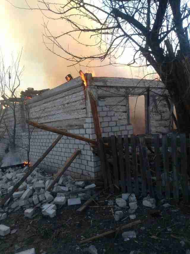 На Житомирщині внаслідок російського авіаудару пошкоджено понад десяток будівель, троє поранених (фото)