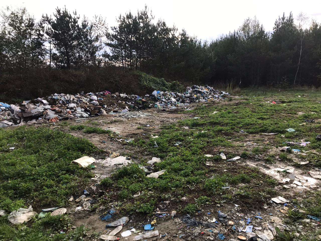 На Жовківщині виявили несанкціоноване сміттєзвалище (фото)