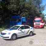 На Житомирщині виявили дві вантажівки зі львівським сміттям