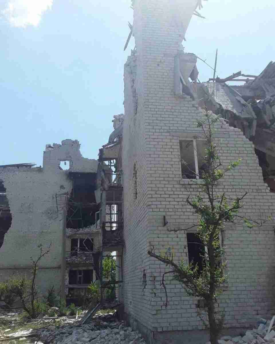 Наслідки ракетних ударів по Луганщині: є загиблі (ФОТО)