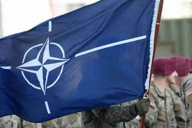 НАТО готує інструкції у разі ситуації, коли країни будуть змушені застосувати статтю 5