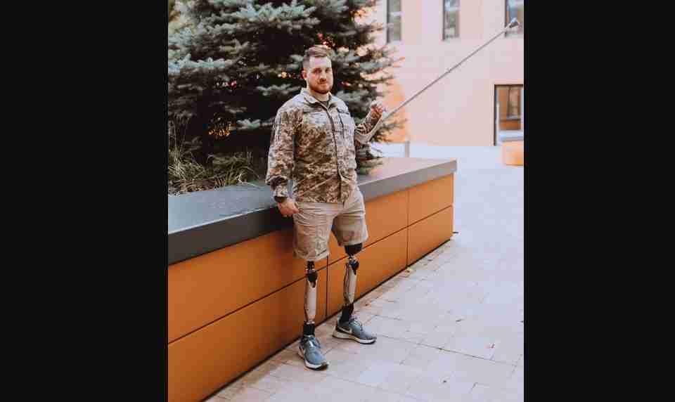 «Не ну я бачу, але все одно»: прикордонник вимагав медичні документи від воїна, який втратив на війні дві ноги