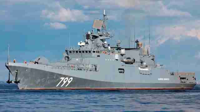 Не один карабель: що відомо про атаку безпілотників у Севастополі та долю «Адмірала Макарова» (ФОТО)